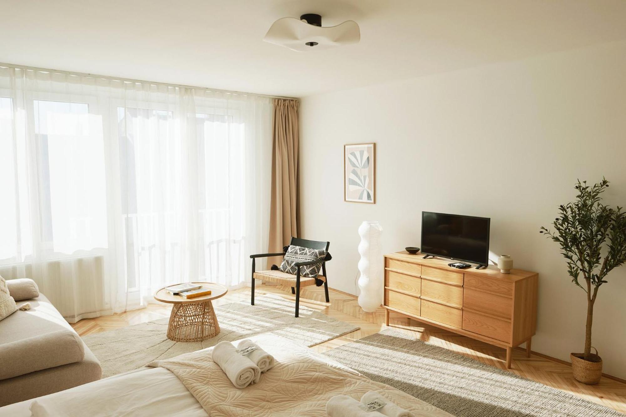 Appartamento Podmaniczky Terrace Retreat With Ac Budapest Esterno foto